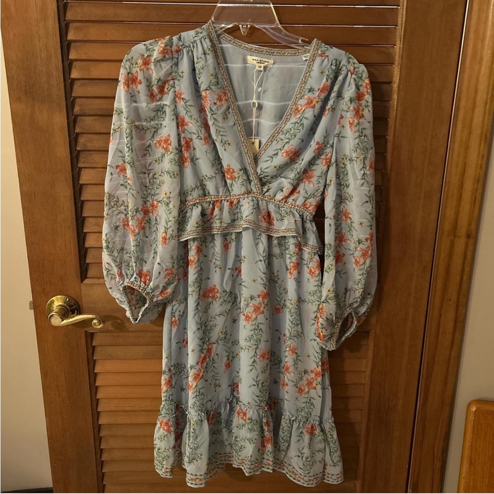 Max Studio Blue Floral Long Sleeve Dress